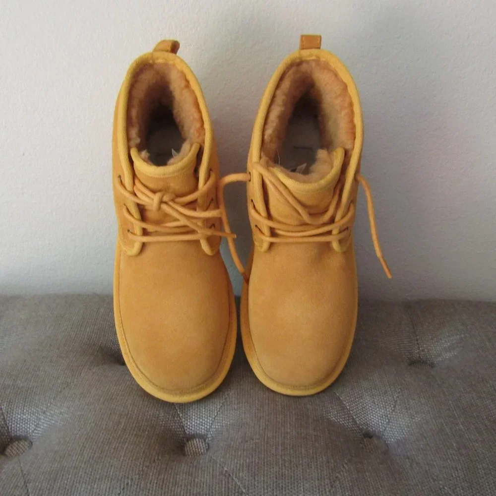 UGG Neumel ll Chukka Boots Big Girl 6 NWT